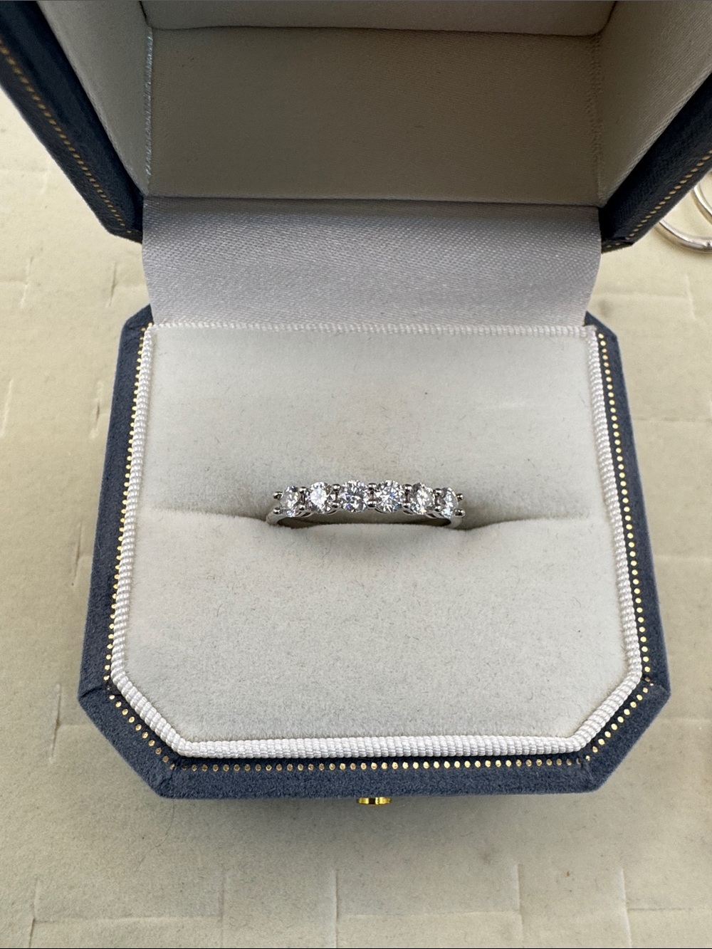 2 carat Round Moissanite engagement ring and wedding band set size 8.5 - Picture 8 of 10